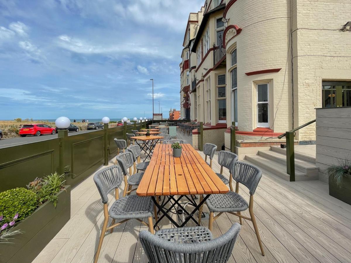 Cliftonville Hotel Cromer Exterior photo