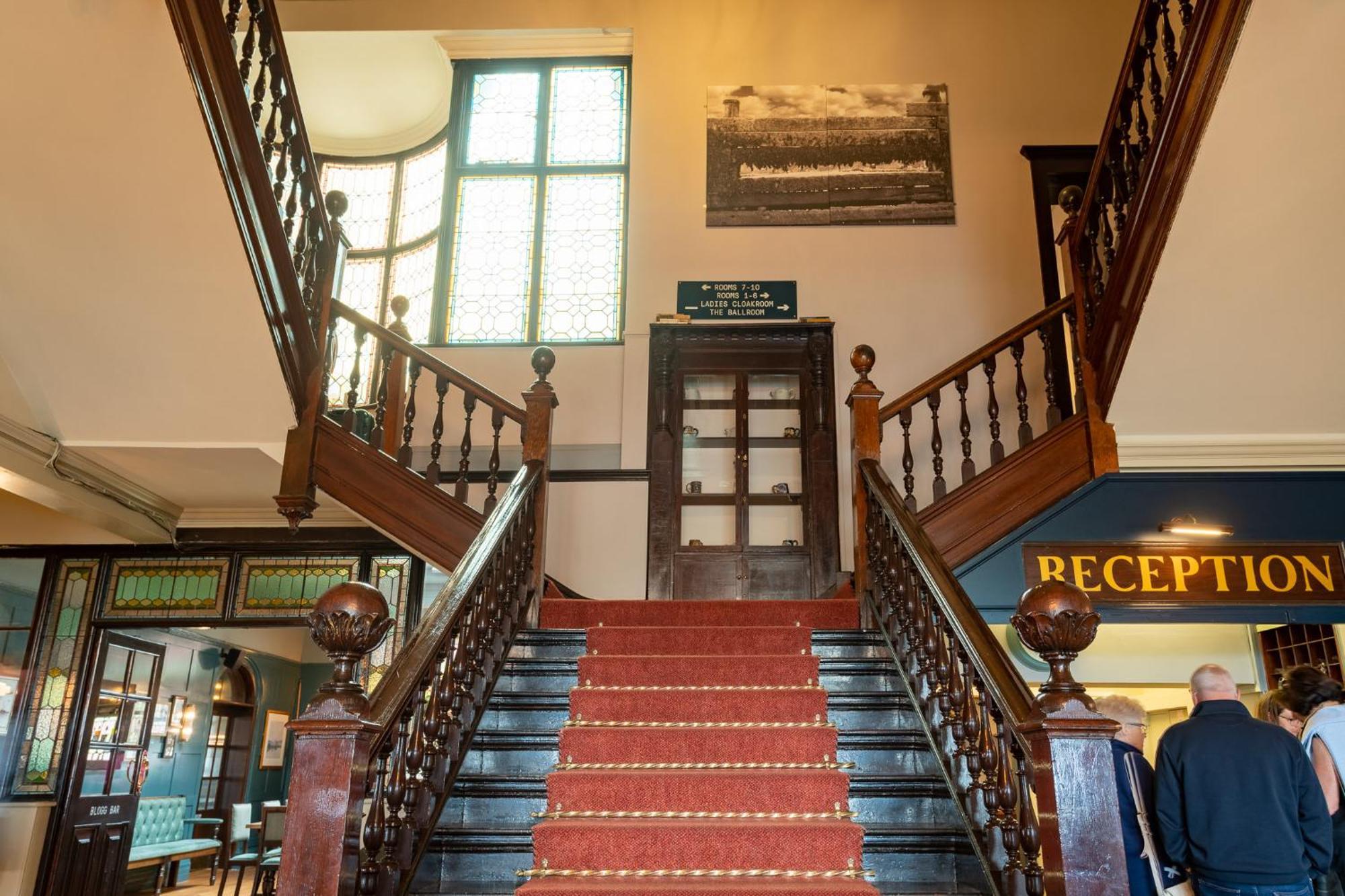Cliftonville Hotel Cromer Exterior photo